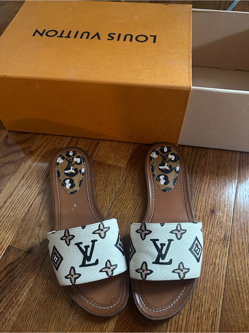 Louis Vuitton Cream and Brown Monogram Slide Sandals - Picture 3 of 4